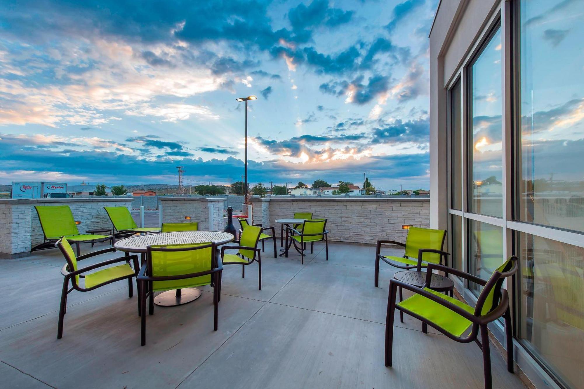 Springhill Suites By Marriott Gallup Exterior photo